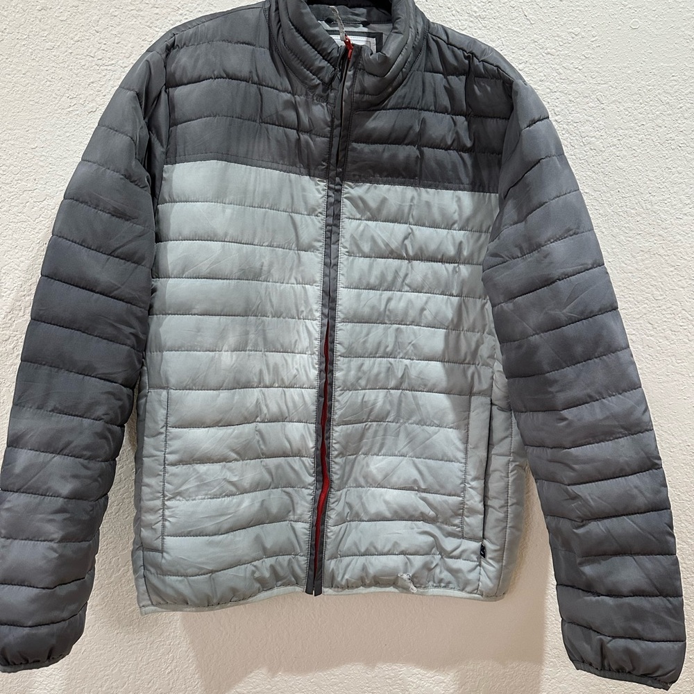 SALE! Women’s Gap Gray Puffer Jacket